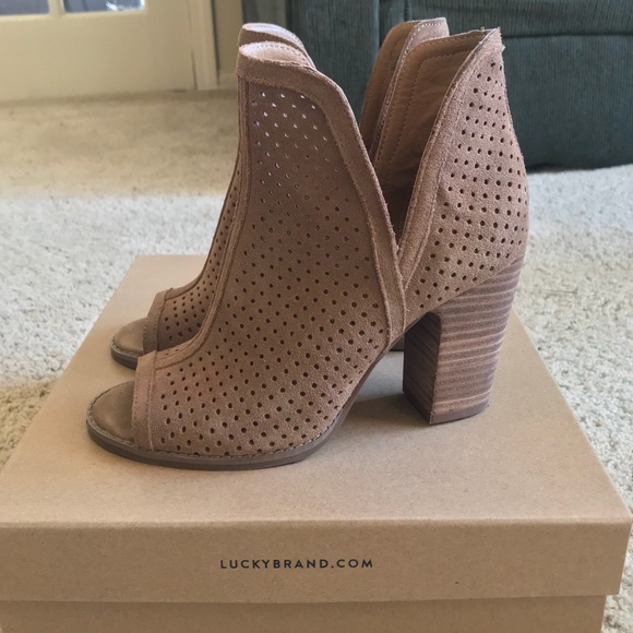 lucky larise bootie